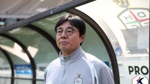 3연패 탈출한 황선홍 감독 “이제 시작, 더 높은 곳으로 가겠다”