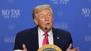 트럼프 “美협상단 파키스탄 가는 중…합의 안되면 이란 발전소·다리 파괴”