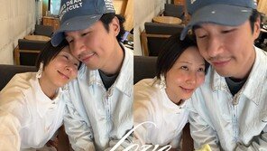 김나영·마이큐, 꿀 떨어지는 눈맞춤…‘다정한 부부’ 