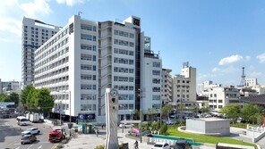 건물에 총탄 흔적이 고스란히… 걸으며 만나는 5·18 역사