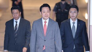 장동혁 대표 방미 마치고 귀국…성과는 무엇?[청계천 옆 사진관]
