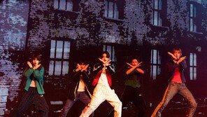 코르티스, 신곡 ‘레드레드’ 릴리즈 파티 개최…컴백 포문 제대로 열었다