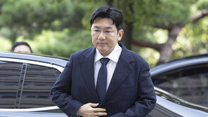 경찰, 방시혁 하이브 의장 구속영장 신청…1900억 부당이득 의혹