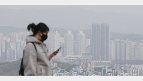 출근길 황사 덮친 하늘, 전국 미세먼지 ‘나쁨’…제주·남부 비