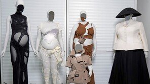 “44사이즈 뼈말라 기준 깼다”…임산부·장애인 마네킹 뉴욕 전시