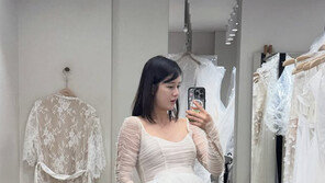 남보라, D라인 뽐내며 드레스 피팅…만삭 화보 앞두고 미모 폭발