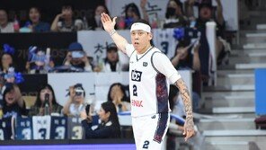 정규리그 6위 KCC, 2위 정관장 잡았다…4강 PO 첫판 승리