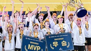 “박지수 빠졌지만, 허예은 뚫고 강이슬 쐈다”… KB스타즈 ‘3전 전승’ 세번째 통합우승 축포