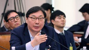 ‘연어 술파티 위증’ 이화영 측 “국참재판 전부 방송 중계를”