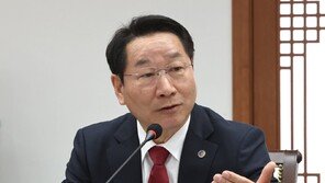 유정복 시장 예비후보 등록…“인천 이기면 대한민국 산다”
