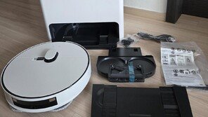 “전선 피하고 걸레 쉰내까지 싹”… 100% 무인화 삼성 ‘비스포크 AI 스팀’