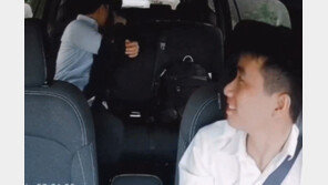 “뒷좌석에 애기 있었네”…한국인 승객, 베트남 택시기사 딸에 용돈 건네