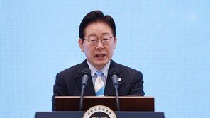 李 “저도 소년공 출신…노동자에 일방적 희생 강요 안 돼”
