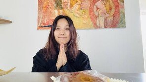 이효리, 부친상 아픔 딛고 요가원 일상 복귀