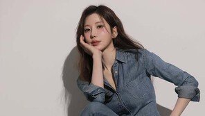 예정화, 9년만에 SNS로 전한 근황…인형급 미모·몸매에 남편 마동석 ‘좋아요’