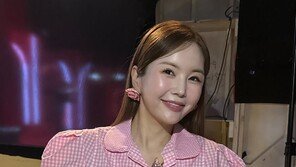47세 장영란, 맑은 피부로 뽐낸 동안 비주얼…핑크빛 미모