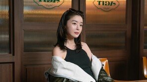 한선화, ‘꾸안꾸’ 스타일링의 정석…세련미 물씬