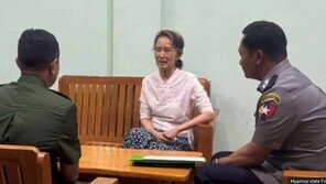 中 외교, 미얀마 방문 중 ‘가택연금’ 아웅산 수치 면회