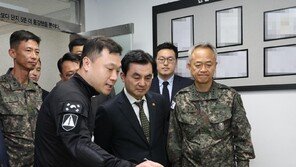 국방장관, 수방사 작전태세 점검