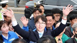 하정우 “북구호소인? 소모적 논쟁”…박민식에 반박