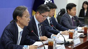 與 “고유가 피해지원금 4.8조 중 80% 집행…석유 최고가격제가 물가 억제”
