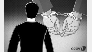 “자는데 깨워서”…고시원 찾아온 동생에 흉기 휘두른 형 구속 송치