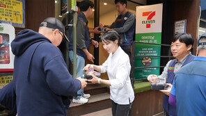 세븐일레븐, 김희은 셰프와 쪽방촌 도시락 나눔 행사 진행
