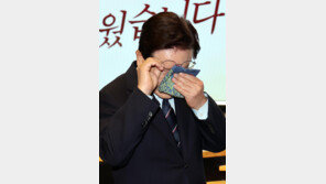 李, 순직자 부모 위로 “국가가 자식 도리 할것”