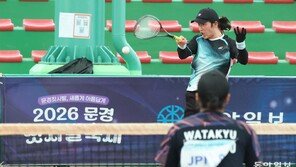 남녀복식 모두 일본이 휩쓸었다