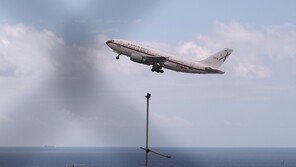 혼두이스호 스페인 국적 탑승자들, 하선후 테네리페 공항 이륙…마드리드행