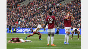 아스널, 런던 더비 신승…22년 만의 EPL 우승 보인다