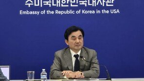 [속보]안규백 “美에 호르무즈 단계적 기여 방안 검토 얘기했다”