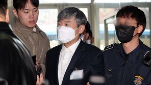 “내 얘기 기억 안나나” 尹 추궁에…조태용 “답변 거부”