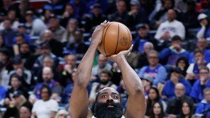 NBA 클리블랜드, 디트로이트에 2연패 후 3연승…결승까지 단 1승