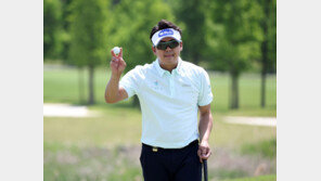 박상현, KPGA 경북오픈 1R 공동 선두…통산 상금 60억원 정조준