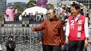 MB와 청계천 걸은 오세훈…“예견했던 대로 지지율 바뀌고 있어”