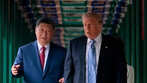 中 왕이 “시진핑, 트럼프 초청 수락…올가을 미국 국빈 방문”