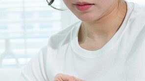 “손끝 저리고 화끈거려요”…혹시 ‘이 질환’ 신호?