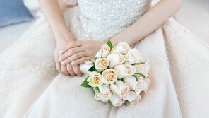 “축의금에서 식대도 뺐다”…결혼식 불참 통보한 친구에 상처 받은 예비신부