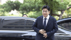경찰 “방시혁 영장 불청구 검찰 의견 존중…보완 후 재신청 결정”