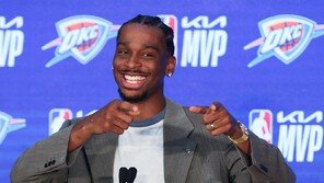 셰이 길저스알렉산더, NBA MVP 2연패…8년 연속 ‘비미국 태생’ 수상자
