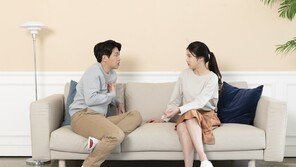 “육아 중인데 생활비 갹출”…‘반반결혼’ 후회한다는 아내 사연