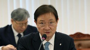 삼전-하닉 2배 ETF 상장 앞두고…금감원장 “과도한 빚투 경각심 가져야”