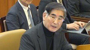 ‘노상원에 비화폰 전달’ 김용현, 1심 징역3년