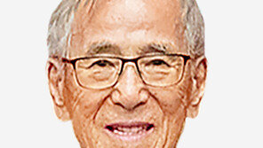 김형씨 고려대에 장학금 10억 기부