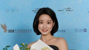 방효린, ‘애마’ 트로피만 5개…‘디렉터스컷 어워즈’ 새로운 여자배우상