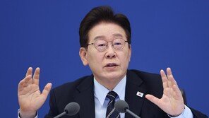 李 “수학여행 안전책임 왜 교사에 떠넘기나…지침 만들라”