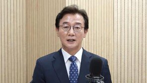 “박형준, 정부와 싸우고 갈등 키워” vs “전재수, 부산 해양산업 비중 몰라”