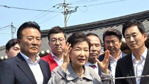 박근혜, 25일 옥천 육영수 생가 방문…보수 결집 메시지 주목