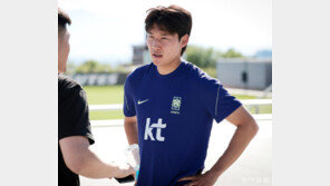 ‘겁 없는 막내’ 물려받은 배준호 “즐기던 축구는 끝났다”